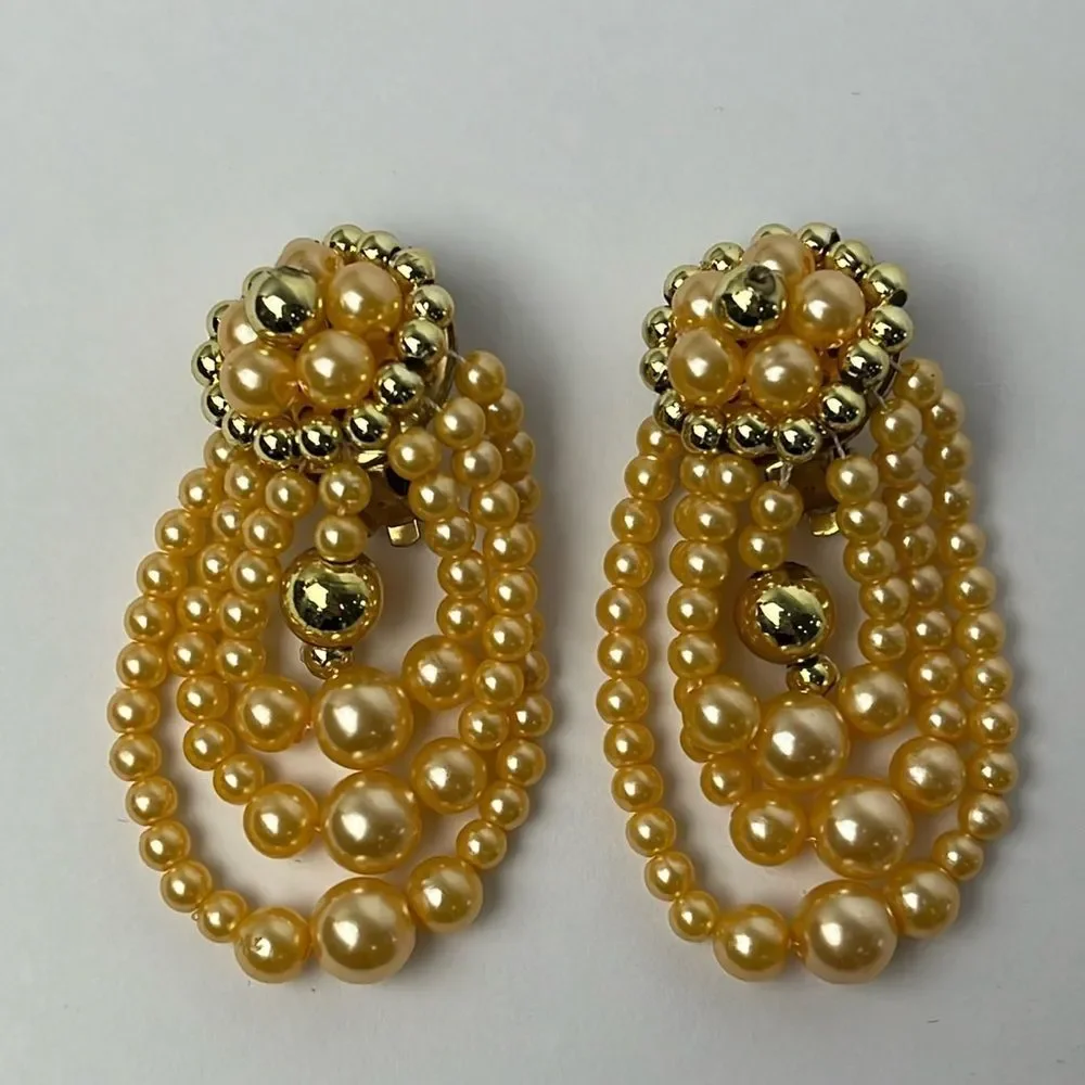 Vintage Faux Pearl Bead Gold Tone Cluster Strand Clip On Earrings OS Retro Glam
